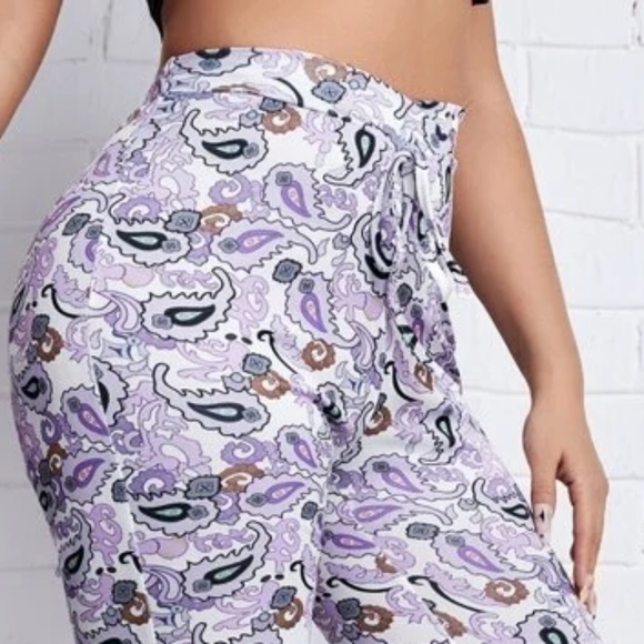 Boho Paisley Flare Leg Pants - Picture 6 of 8